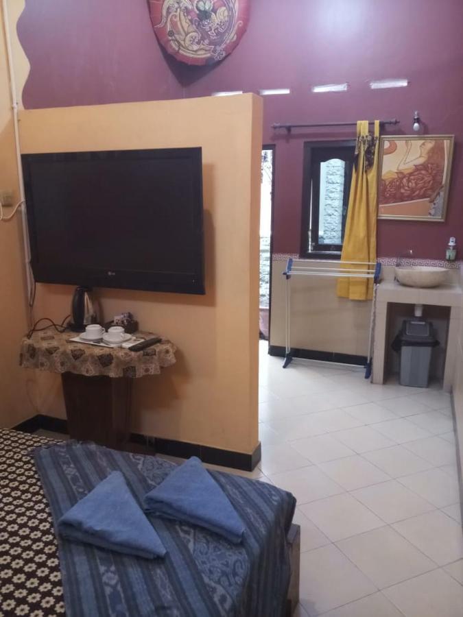 Losmen Setia Kawan Jogjacarta Exterior foto